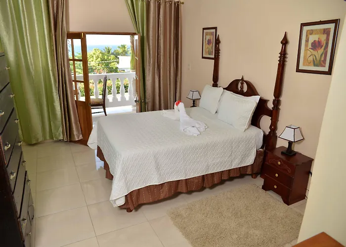 Chateau Margarite Bed And Breakfast Gasthof