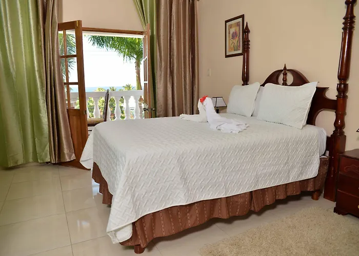 Chateau Margarite Bed And Breakfast